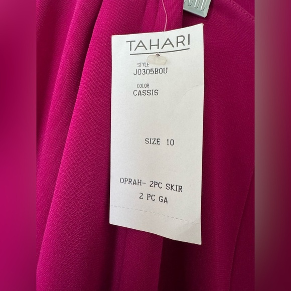 BOGO 2pc Tahari ‘Oprah’ Fuchsia Blazer and Skirt Ensemble - Picture 9 of 14